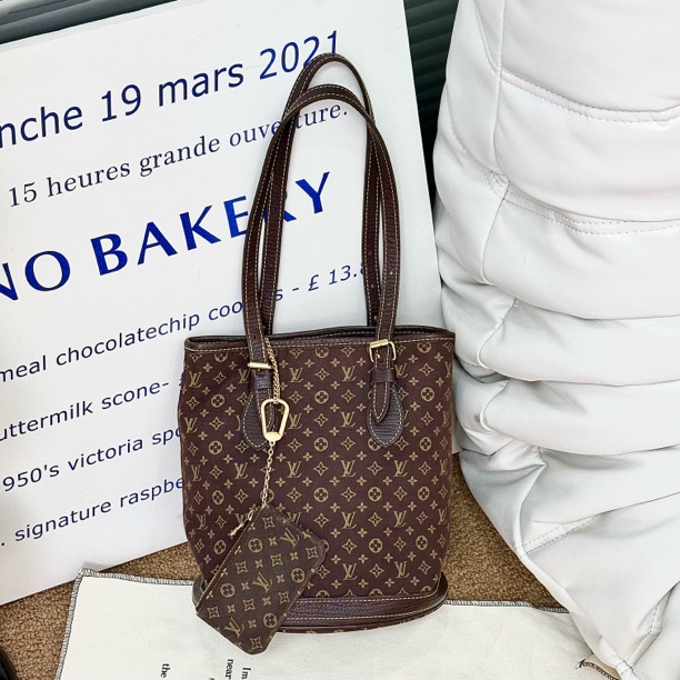 95新 LouisVuitton/路易威登 中古老花小号水桶包