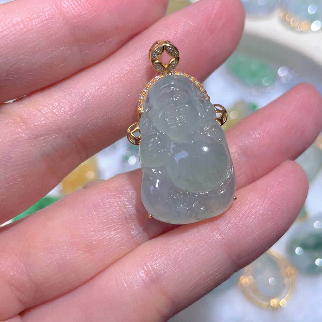 翡翠颈饰18K金镶嵌翡翠