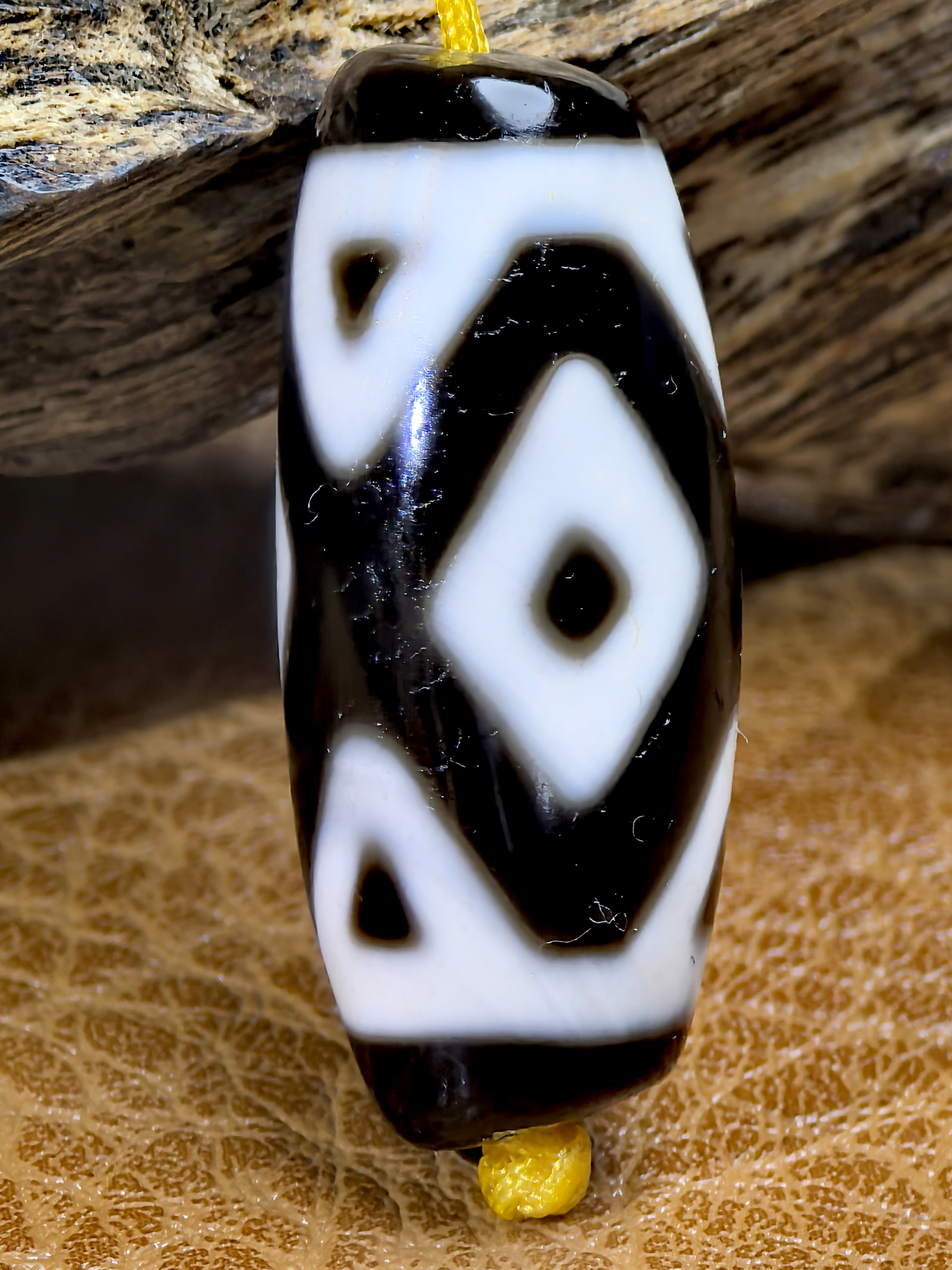 藏区流转老台珠满砂满肉黑白金刚三六九眼珠珠玛瑙玉髓锁骨链吊坠