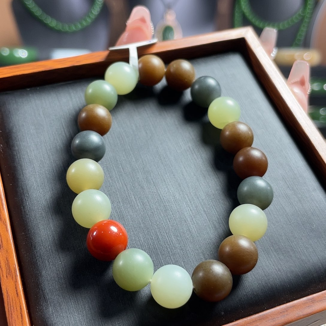 和田玉手串未镶嵌