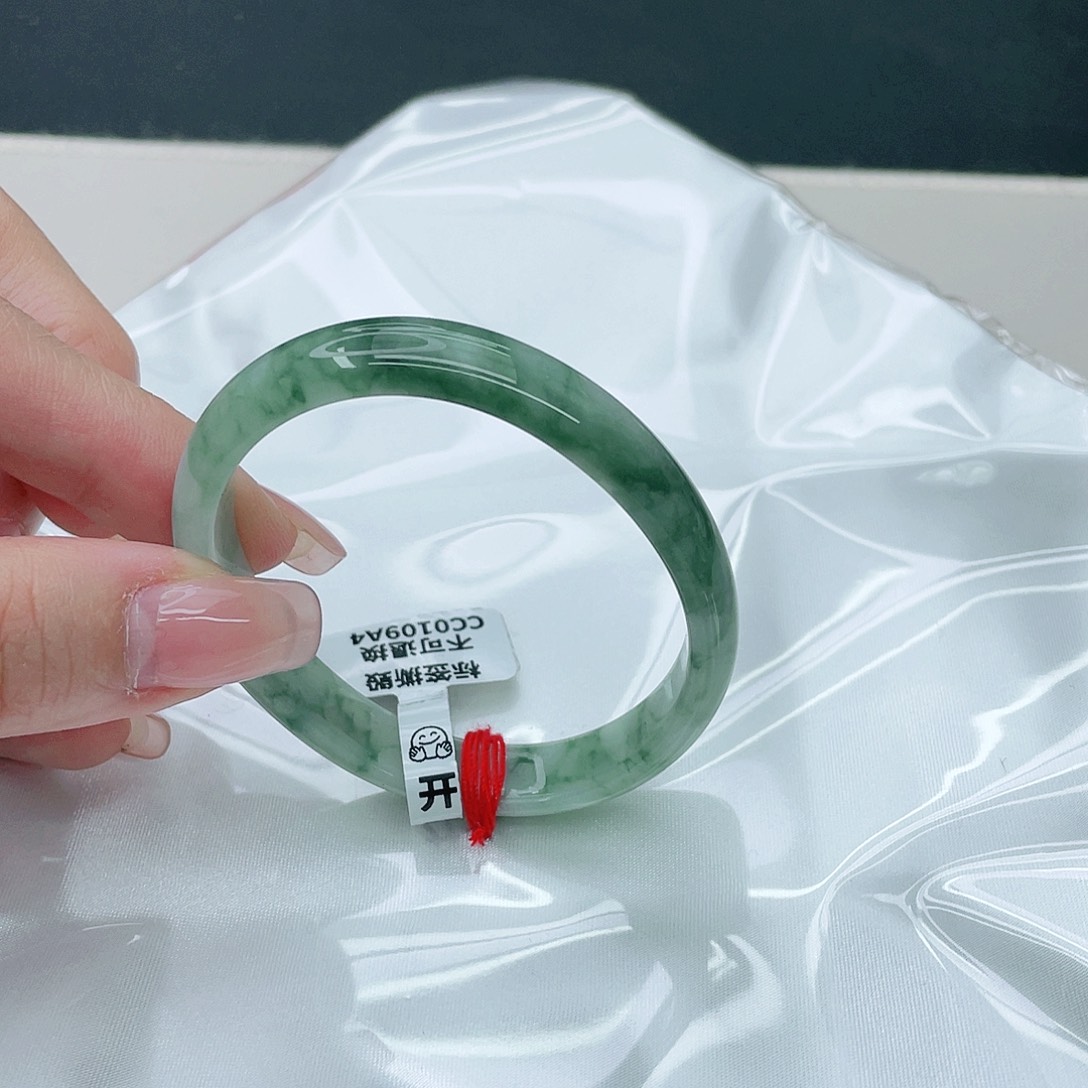 翡翠手镯未镶嵌贵妃55