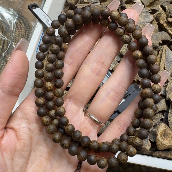 沉香手串绿棋沉浮一条