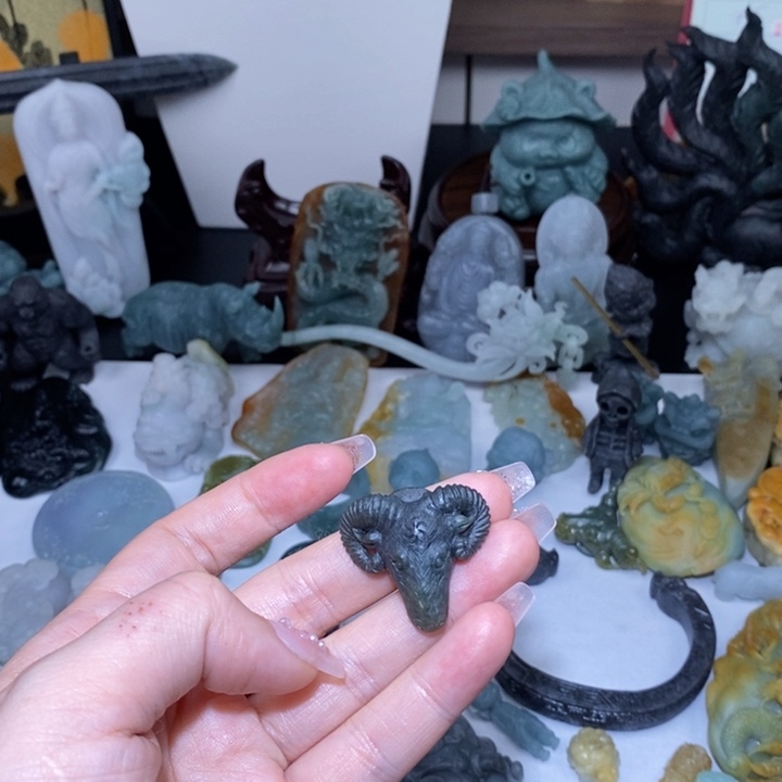 定制翡翠未镶嵌翡翠