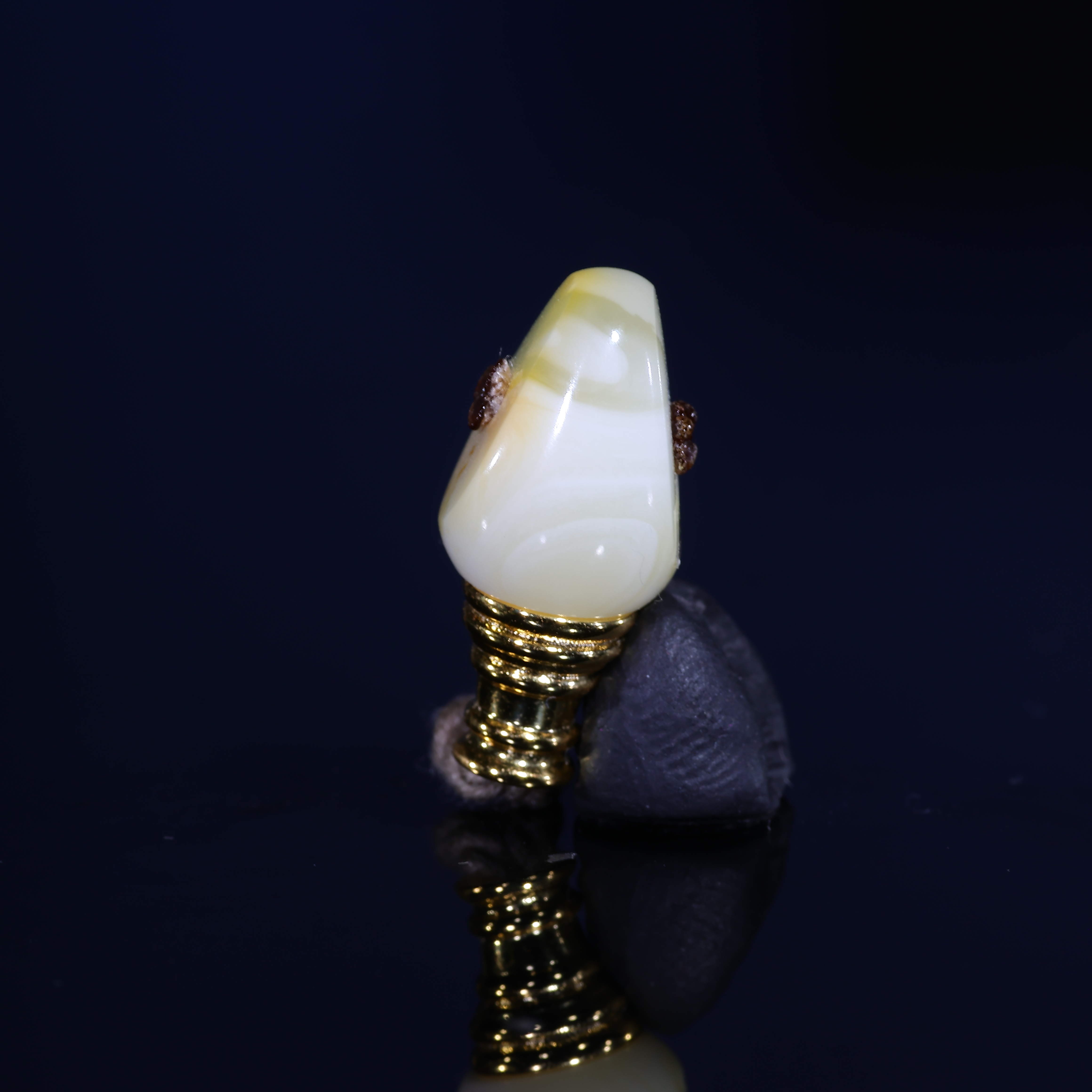 8m蜜蜡三通天然原矿一物一图白花金白马蹄分体三通蜜蜡配饰-B909