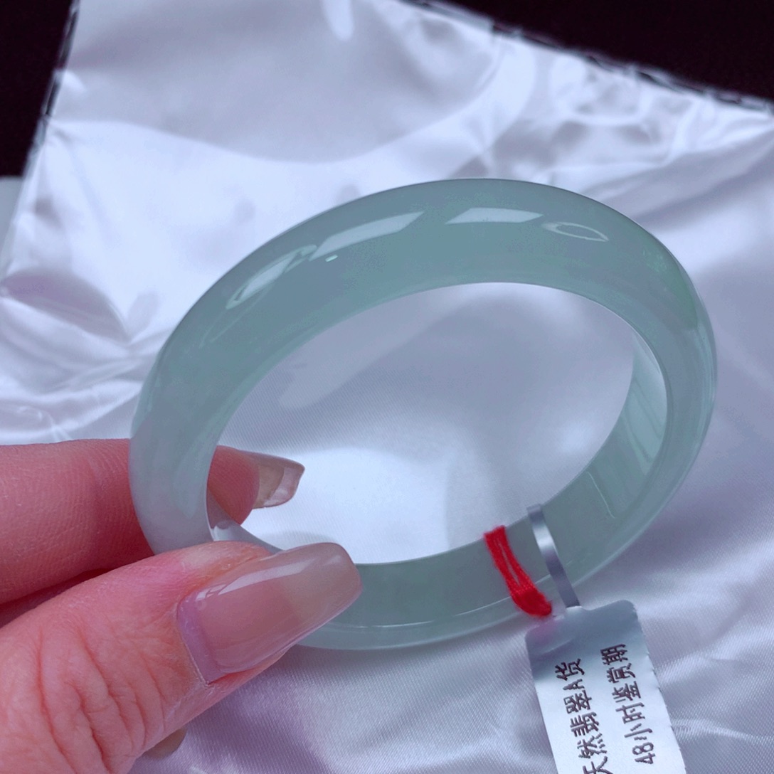 翡翠未镶嵌手镯手镯