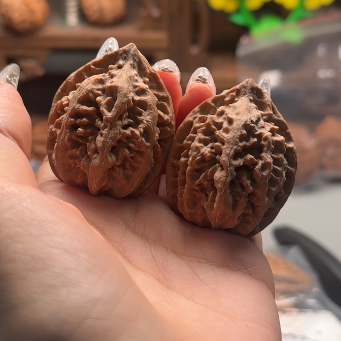 文玩核桃把件关东木子楸百核95花皮