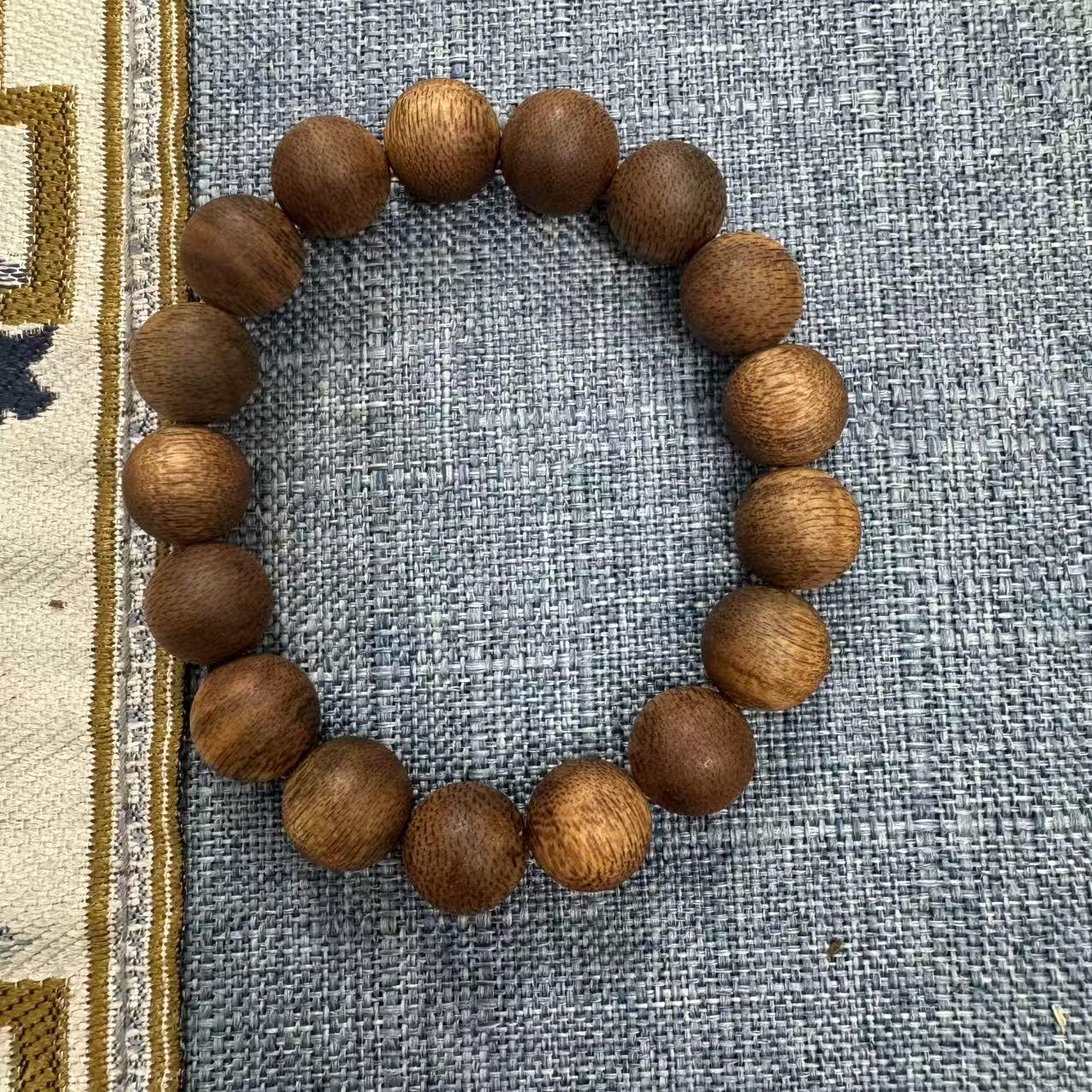 沉香9    透顶绿手串多样性发货—zjmmcx3