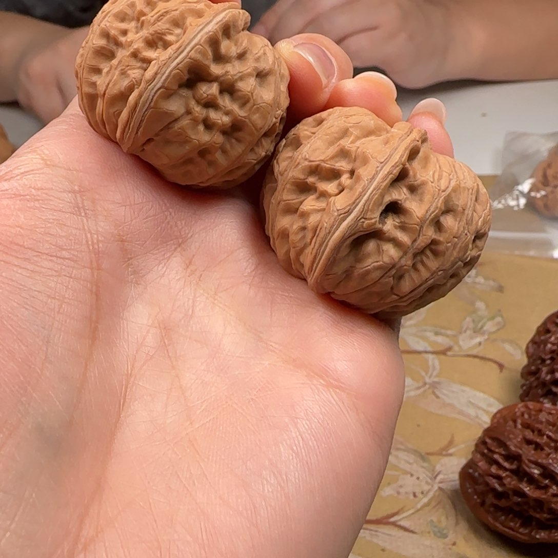 文玩核桃吊坠山地元宝37-21