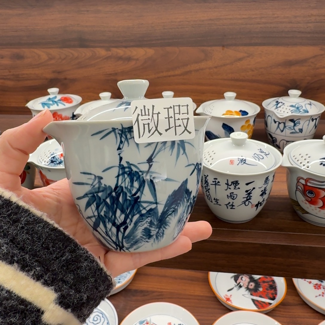 釉下手绘茶具微瑕