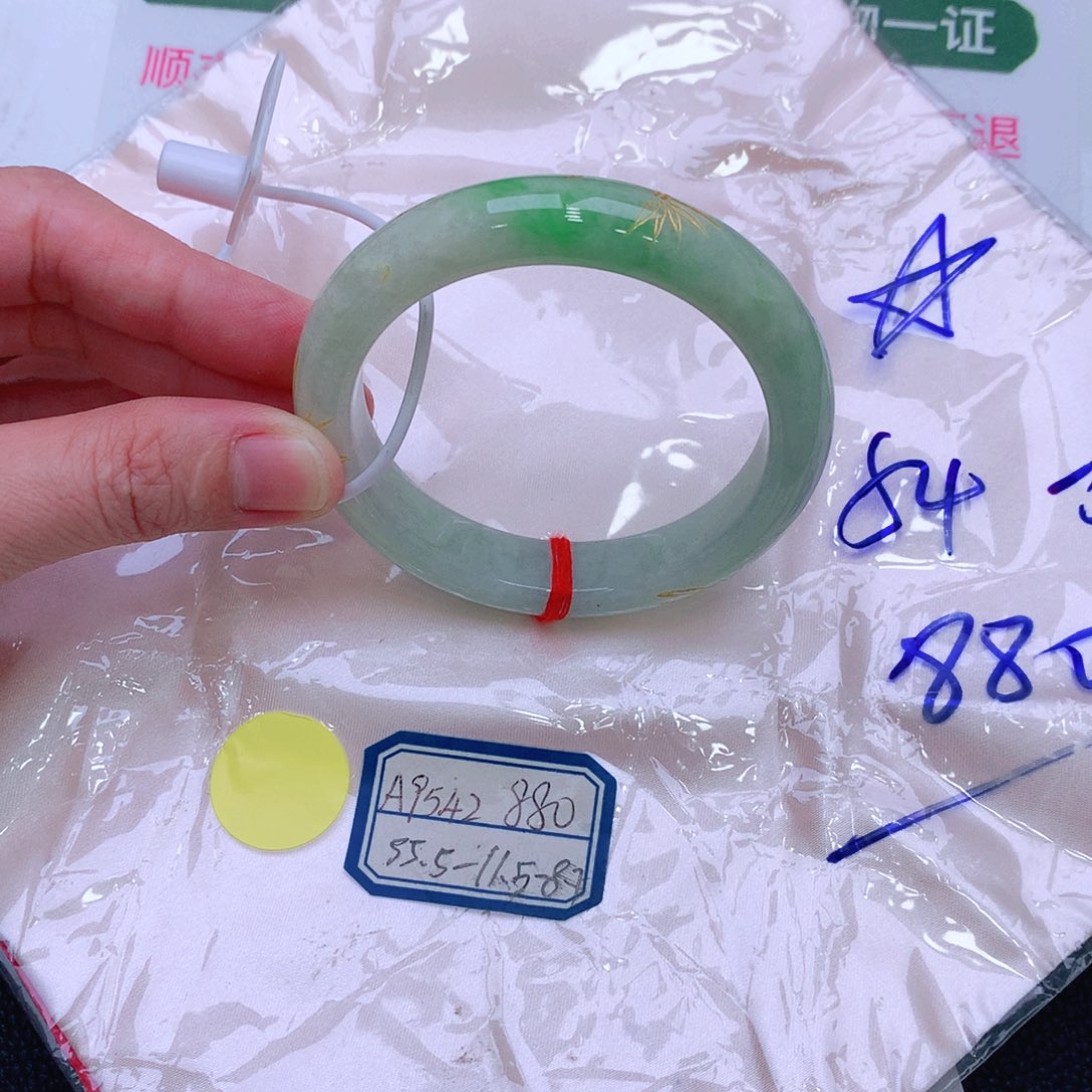 未镶嵌手镯翡翠缅甸翡翠手镯