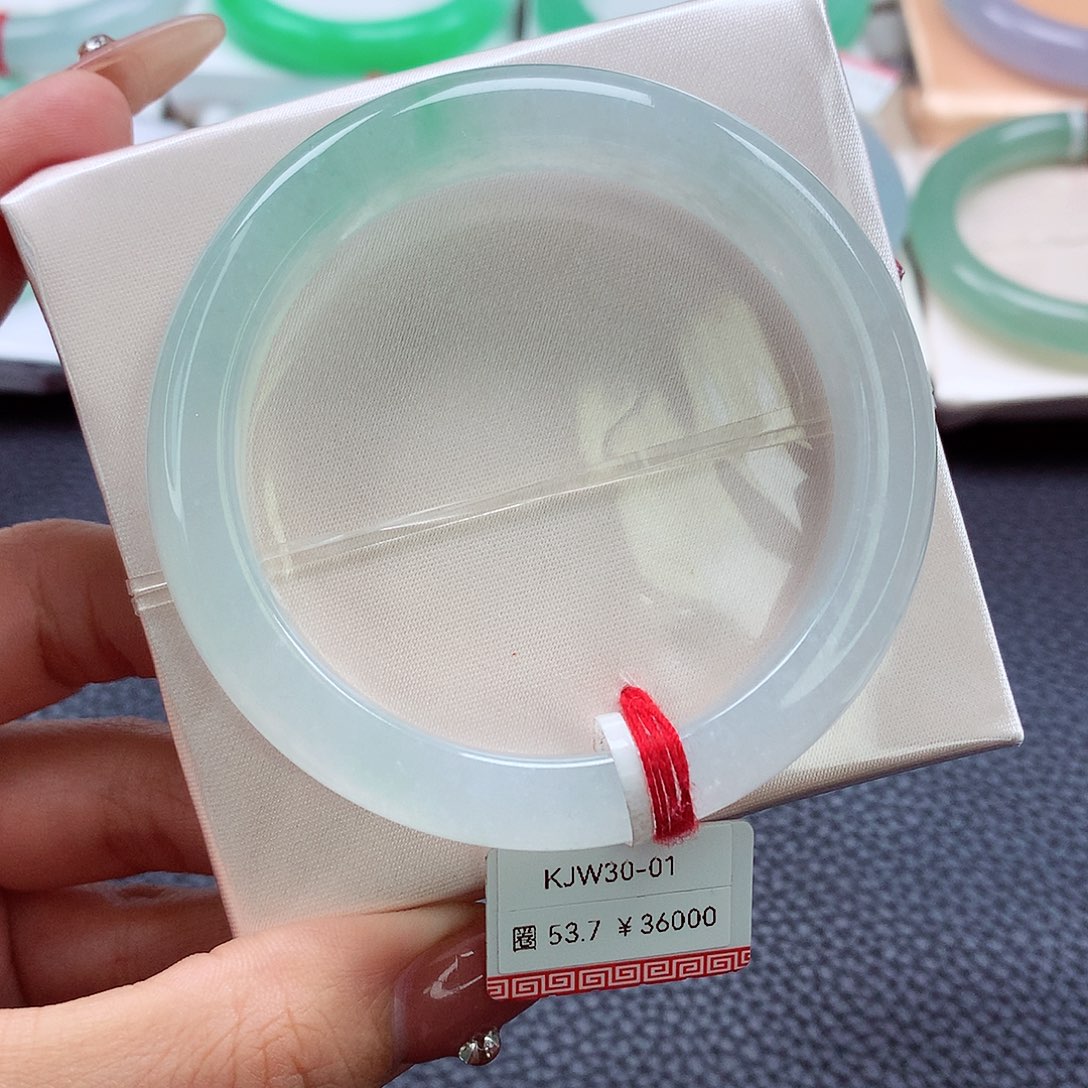 翡翠手镯未镶嵌52.53.54白冰一抹绿翠