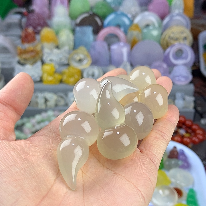 玛瑙/玉髓未镶嵌颈饰多样性发一