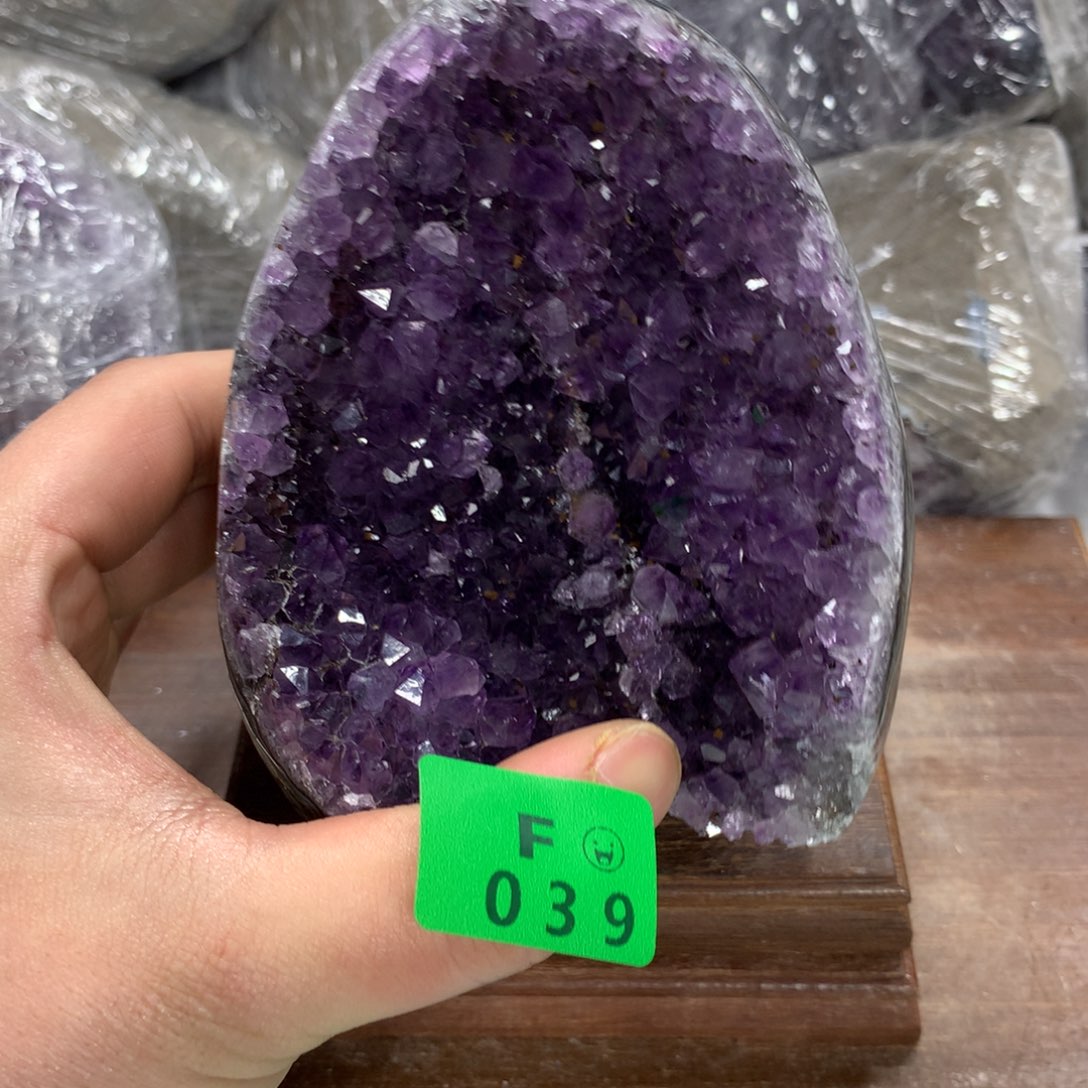 紫晶大型摆件（非配饰）未镶嵌