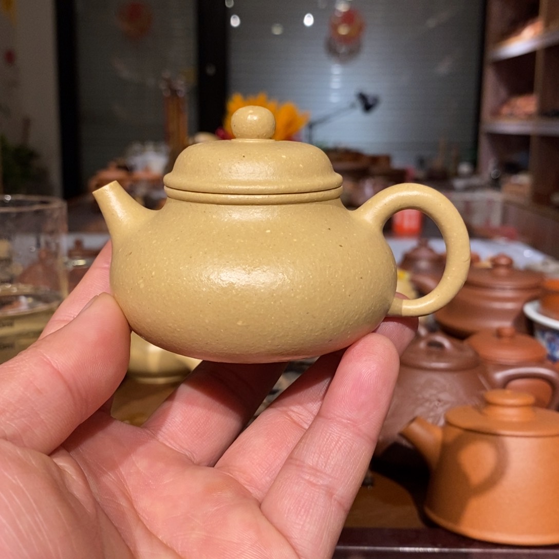 紫砂茶壶吃****瓜原矿本山绿泥之梨皮绿泥容天110cc