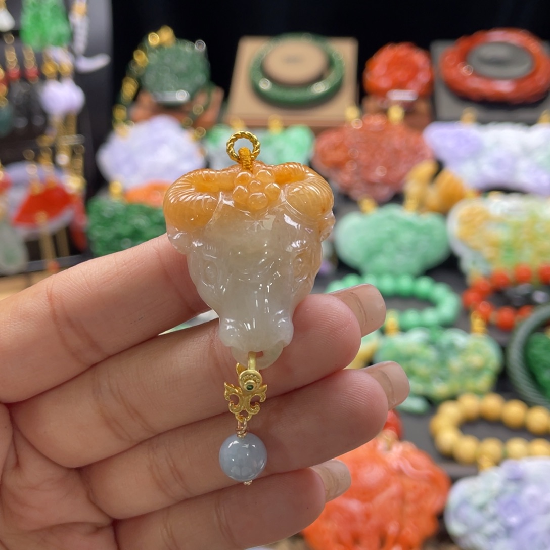 翡翠颈饰未镶嵌代编织