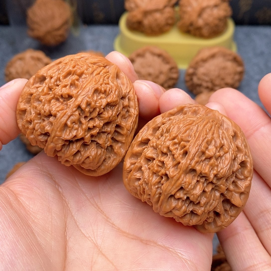 文玩核桃把件涿鹿南疆石4350克