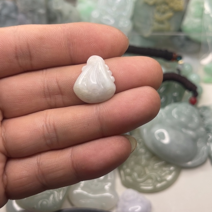 颈饰未镶嵌翡翠10