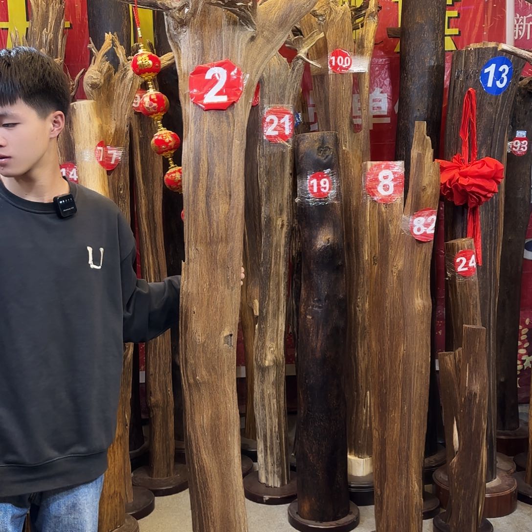 沉香摆件独*沉香摆件