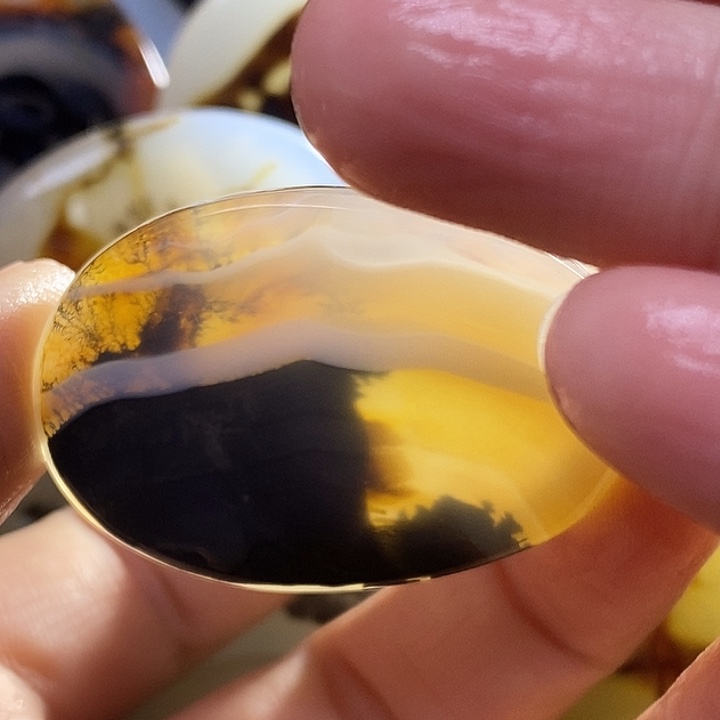 未镶嵌颈饰玛瑙/玉髓海*滨