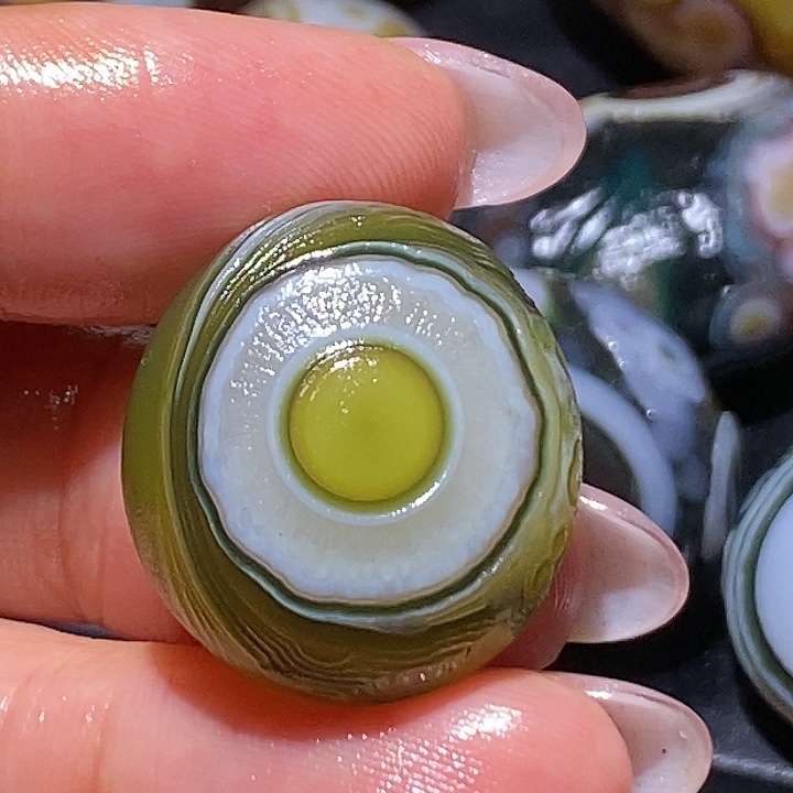 快***哥玛瑙/玉髓未镶嵌珠宝奇石