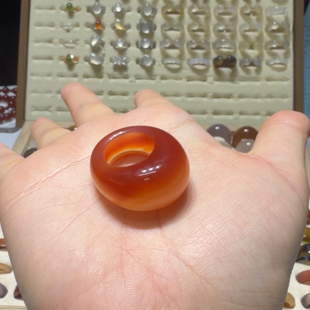 锦***x玛瑙/玉髓未镶嵌戒指港12