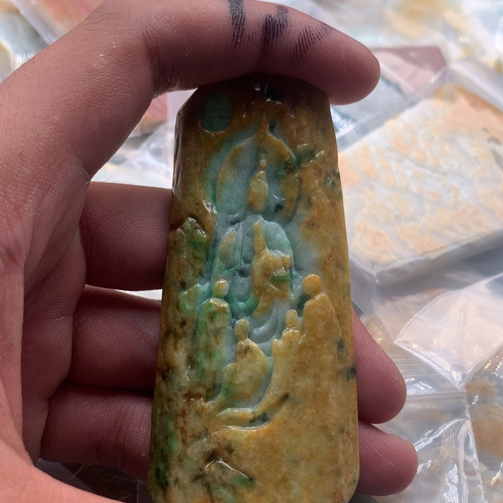 翡翠未镶嵌颈饰保真天然a货翡翠