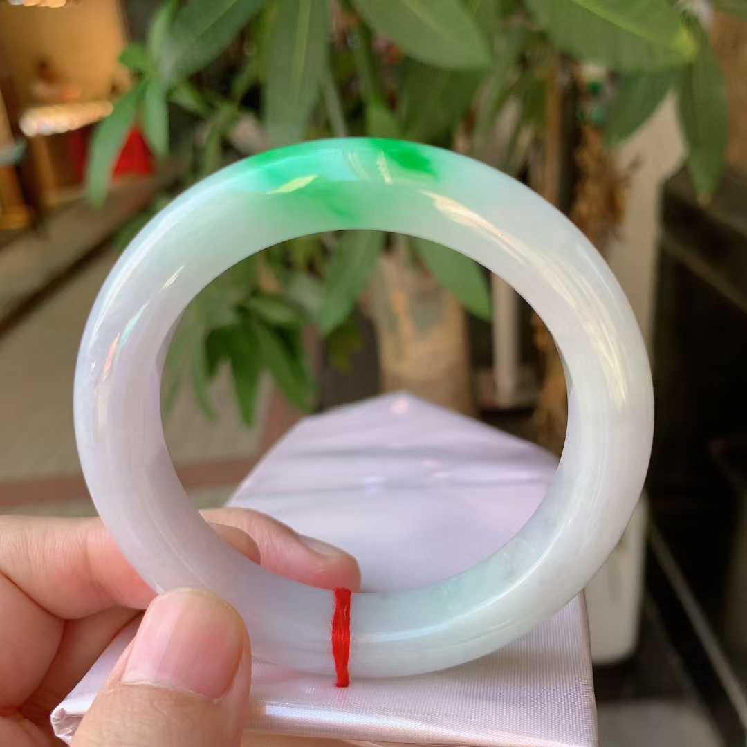 缅甸A货高货手镯阳绿白底青高货手镯绿色宽边55圈口平安镯女款