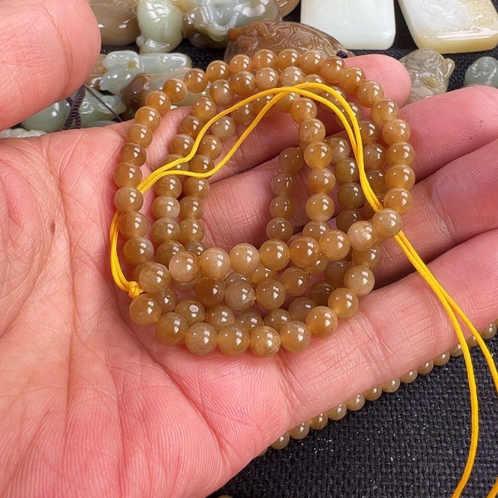 A***I和田玉未镶嵌手链