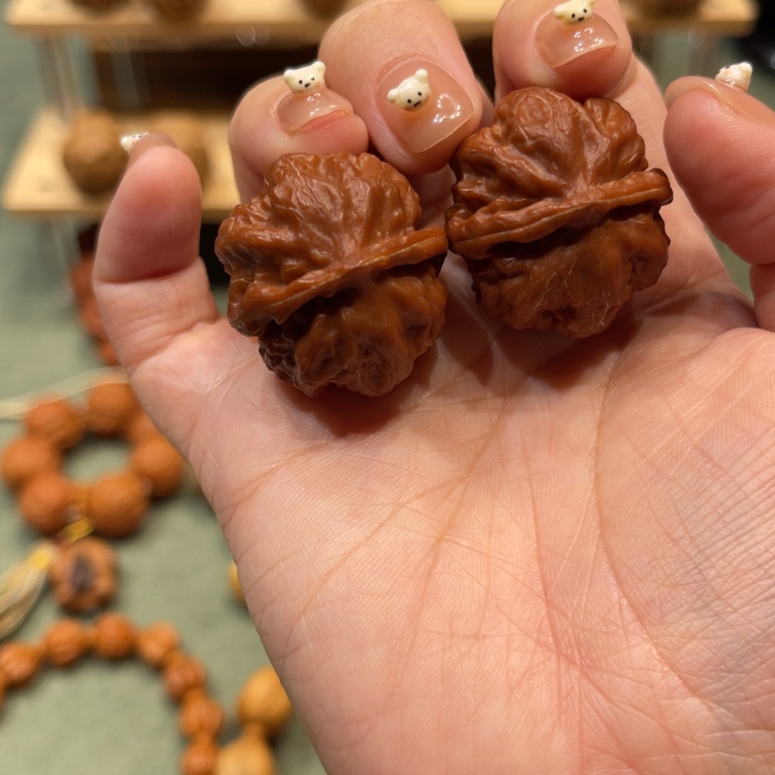 文玩核桃把件老树霸王筋