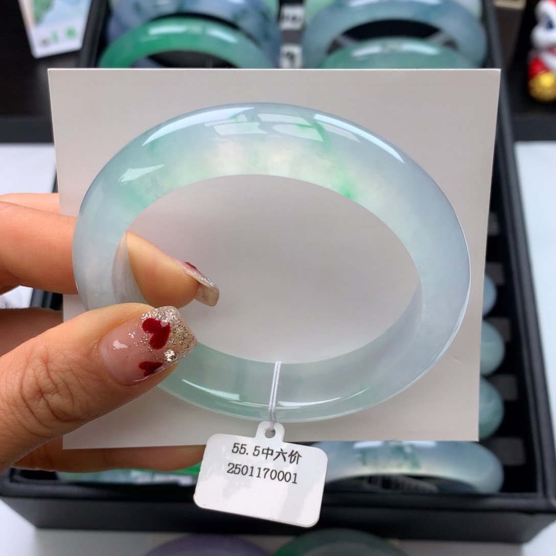 翡翠手镯未镶嵌55-56金丝绿正圈