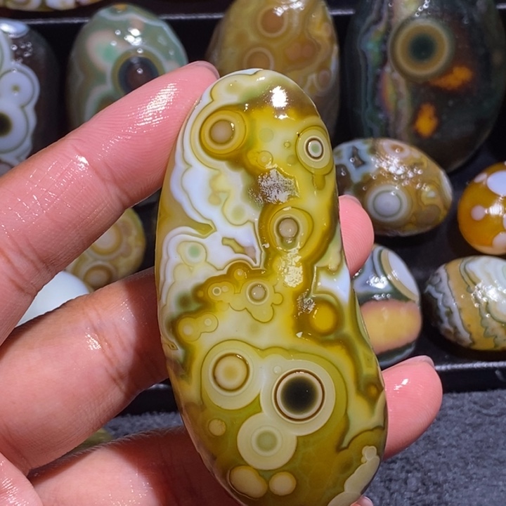 玛瑙/玉髓未镶嵌珠宝奇石131