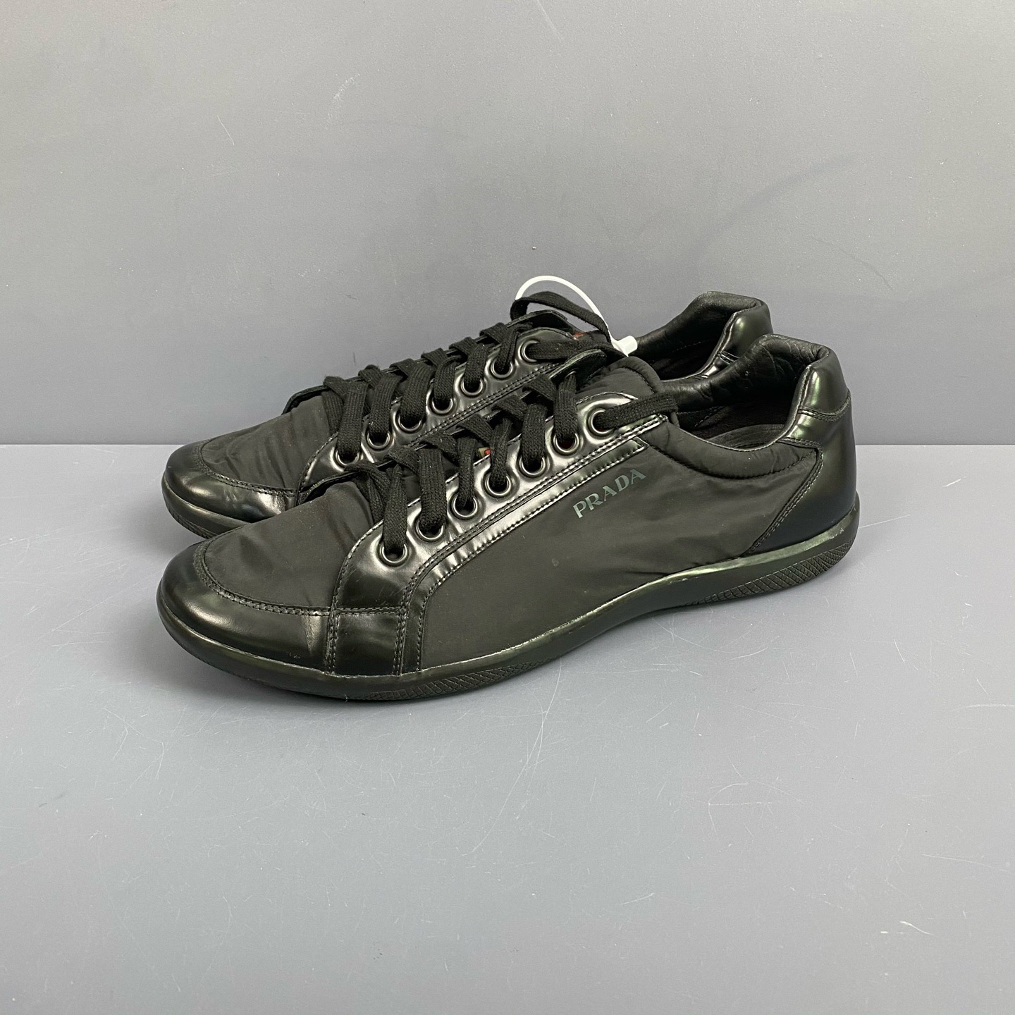 95新 HOGAN 45码 prada黑色低帮板鞋 休闲鞋 成色很新 305