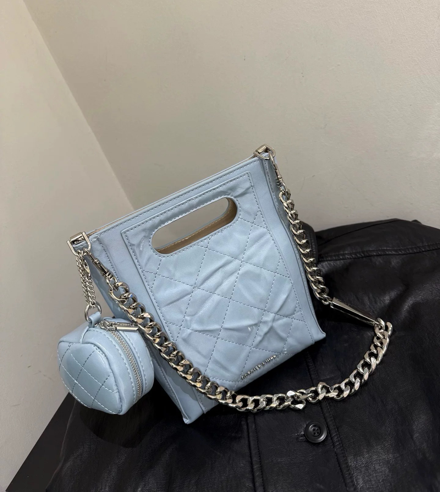 【工厂直销】25026新款时尚简约手提单肩斜跨女包