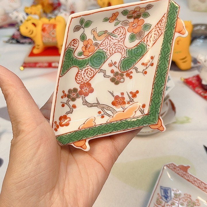 瓷片The first thing