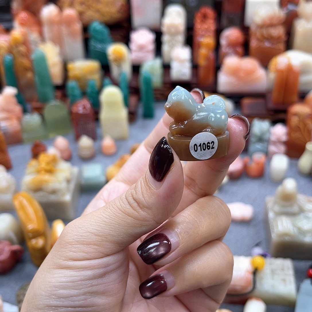 寿山石印石晗****博1062包邮包刻