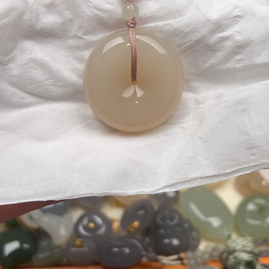 和田玉颈饰未镶嵌炫****~