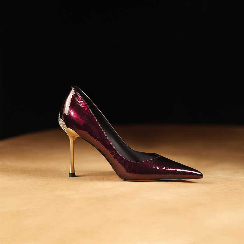 气质女人味旗袍高跟鞋细跟尖头漆皮女鞋春季新款高档浅口单鞋百搭