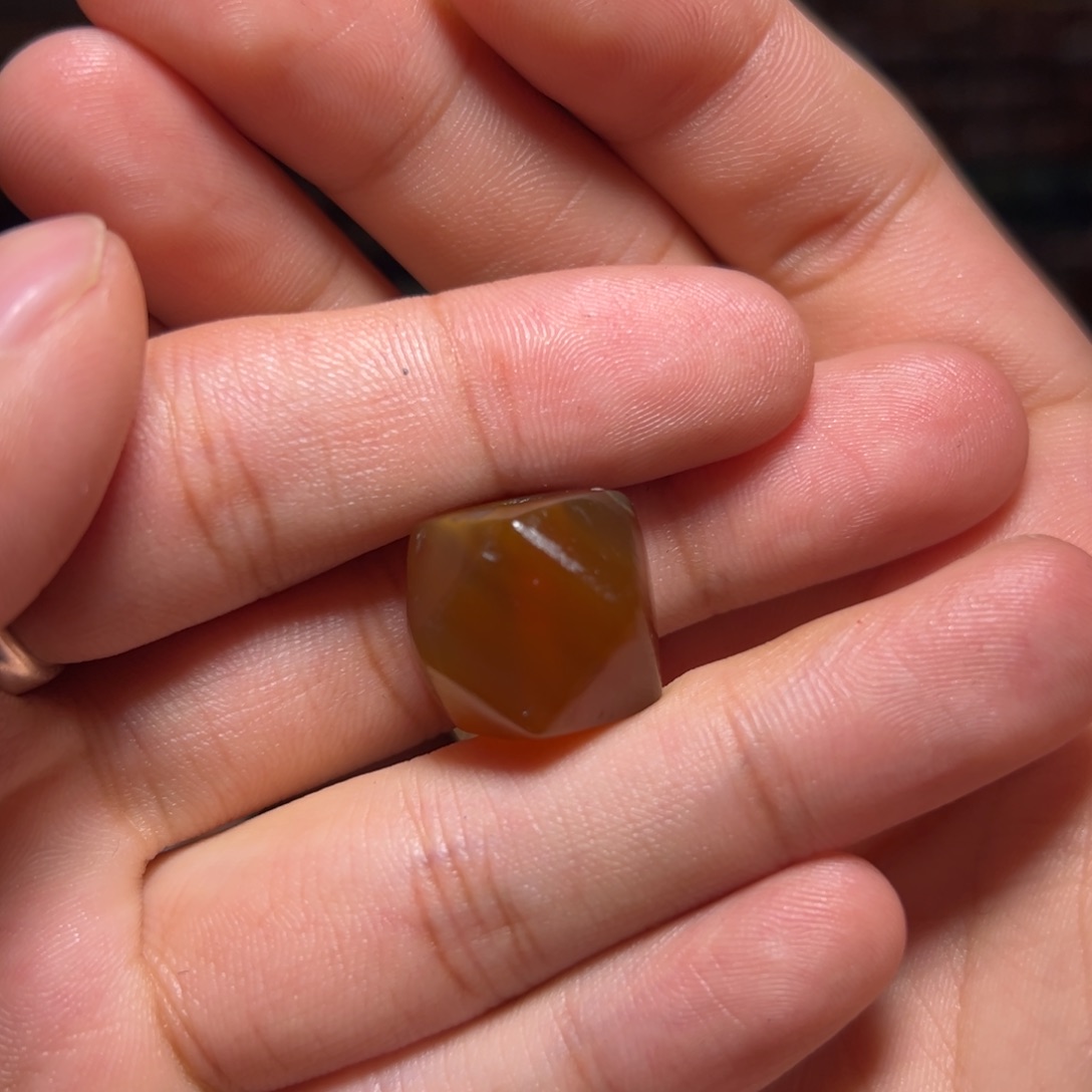 未镶嵌玛瑙/玉髓珠宝奇石