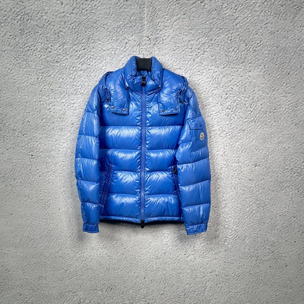 95 Moncler 蒙口/盟可睐 Maya系列 克莱因纯色连帽羽绒服/2码