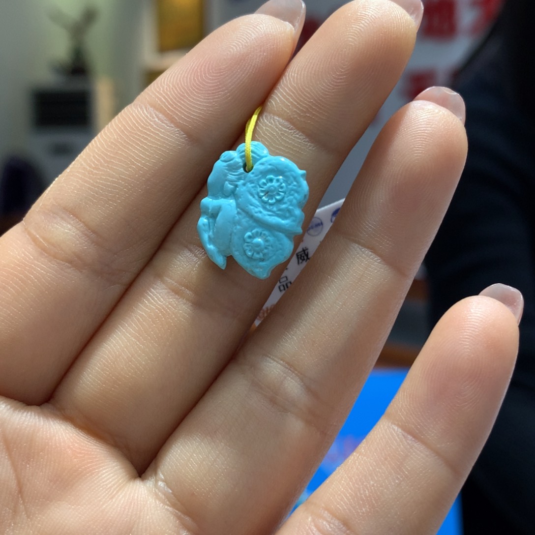 绿松石配饰未镶嵌