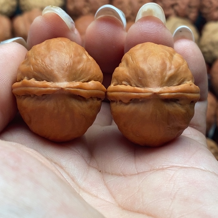 核桃精品文玩核桃手捻黄金球