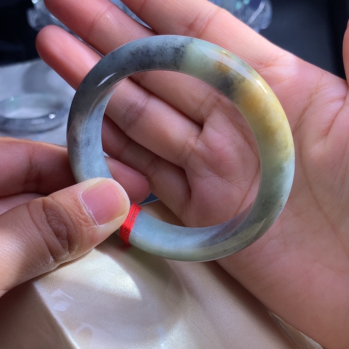 未镶嵌翡翠手镯定制翡翠