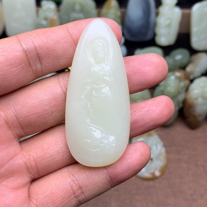 和田玉（糖玉）未镶嵌颈饰