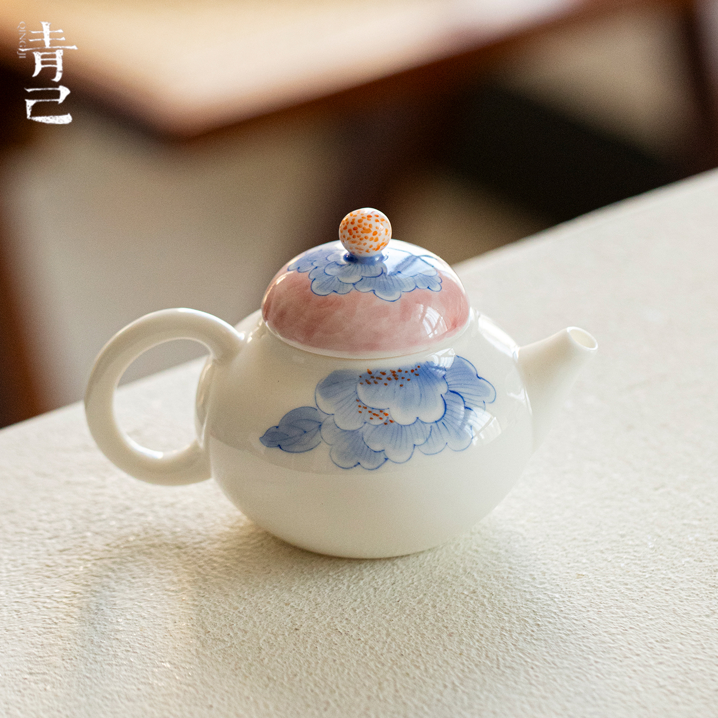 青己手绘青花雍容牡丹小品壶功夫茶具家用球孔过滤文人器手执壶
