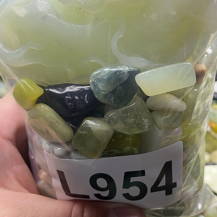 岫玉鱼缸石未镶嵌