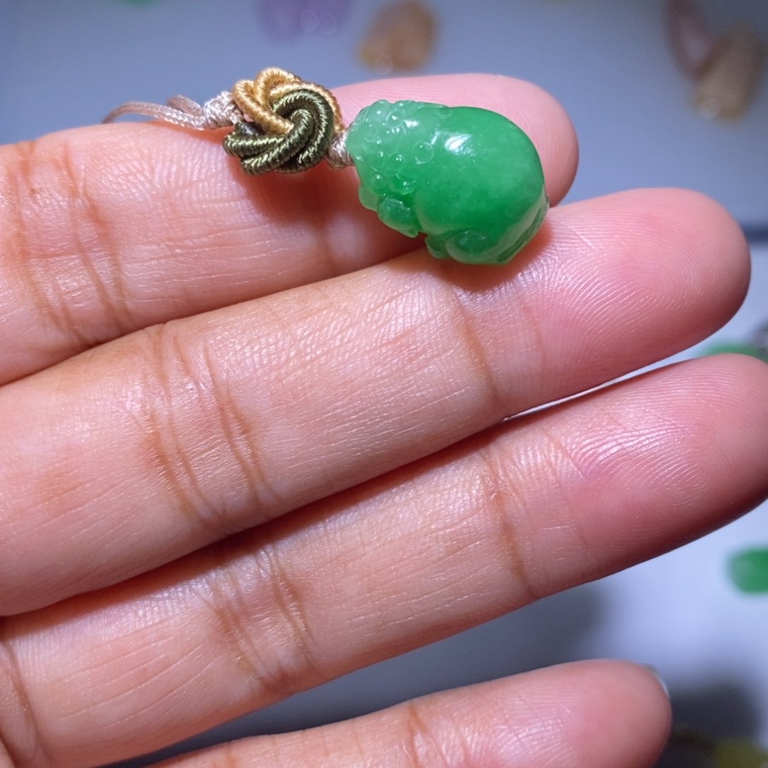 颈饰未镶嵌翡翠我****拉