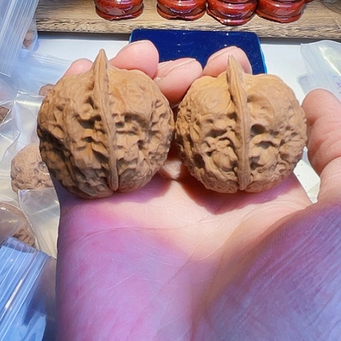 把件文玩核桃七彩雷龙带彩40