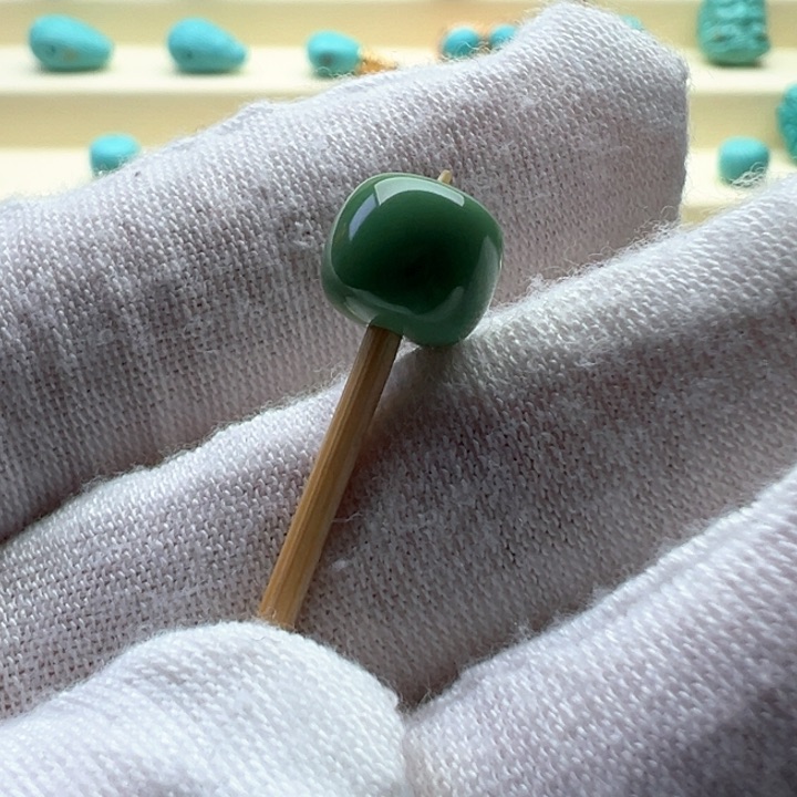 绿松石珠宝奇石未镶嵌8.6