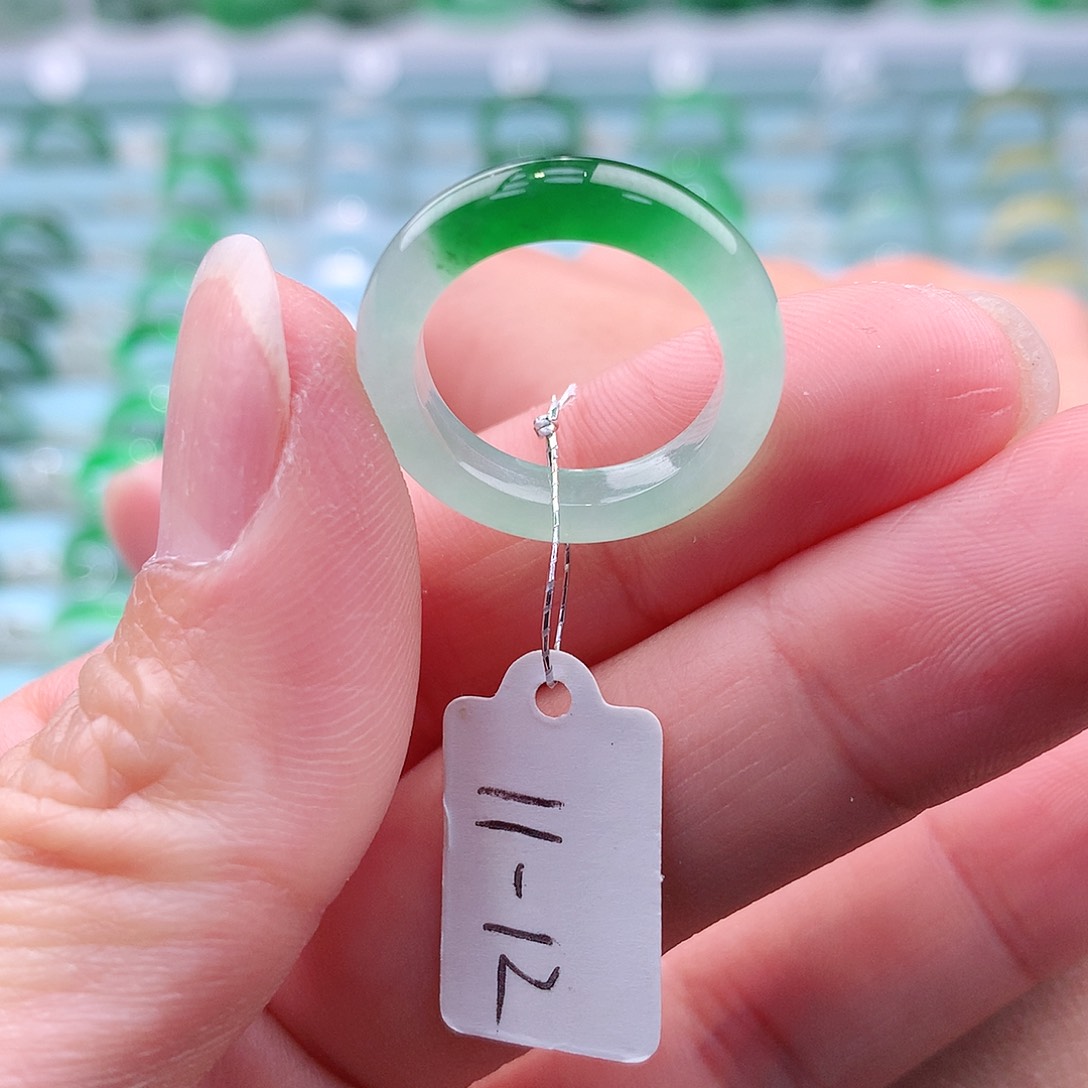 翡翠戒指未镶嵌A货缅甸翡翠