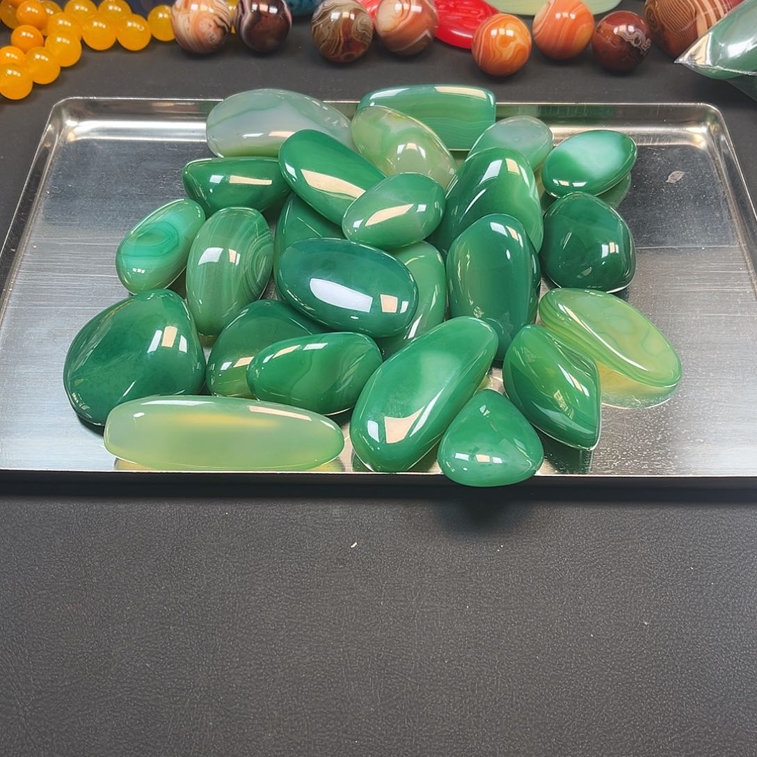 M***h玛瑙/玉髓未镶嵌珠宝奇石